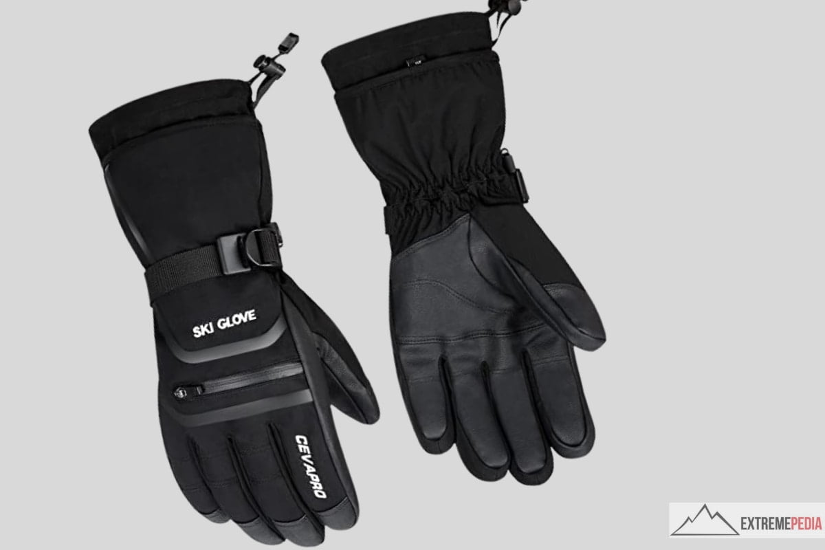 Black snow gloves